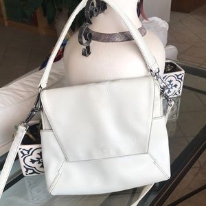 MATT & NAT vegan cream purse, used, it needs cleaning, great quality‎